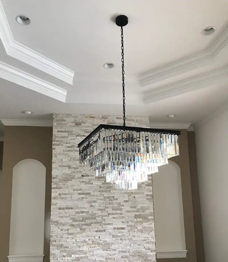 Lustre de cristal K9 moderno para sala de estar nórdica de designers de luxo OEM para escadas