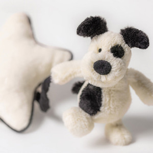 Peluche musicale douce et moelleuse pour chiot, modèle Bashful Black & Cream 2026, avec une mélodie douce, jouet sensoriel pour bébé, cadeau pour nouveau-né - Product Image 3