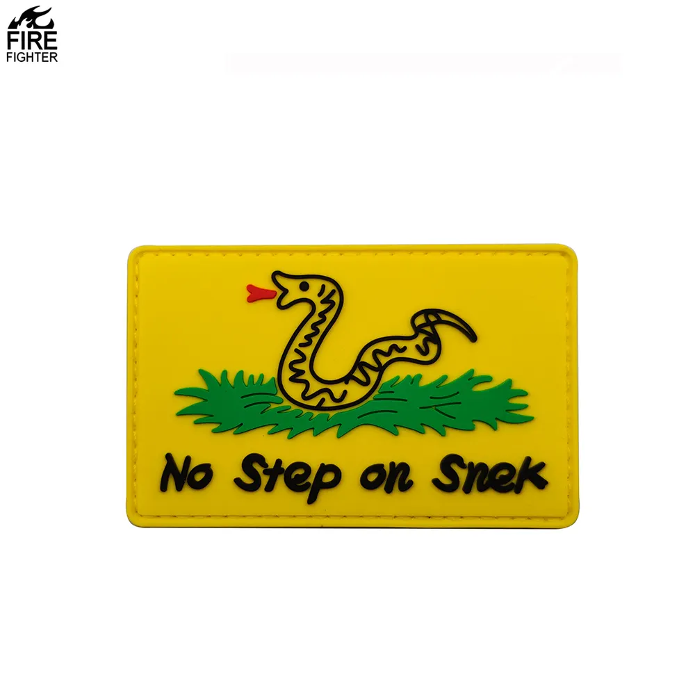 Badge de brassard en PVC avec broderie serpent No Step on, Patch décoratif tactique appliqué à la couture