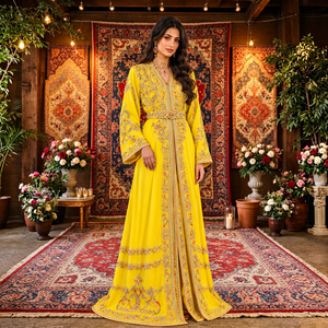 Goldener Blüten-Gelber Samt-Marokkanischer Kleid mit Aufwendiger Handstickerei für Muslimische Frauen, Maxi V-Ausschnitt, Atmungsaktiv, für Hochzeiten - Product Image 1