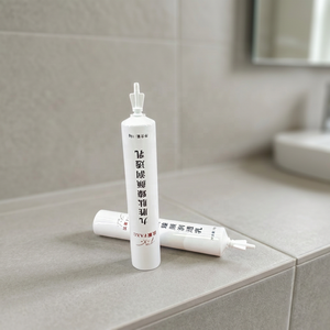 Crème nourrissante blanchissante pour la peau, tube rond PP avec bouchon à visser à usage unique, tube cosmétique vide blanc pour crème visage - Product Image 1