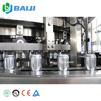 Machine de remplissage et de sertissage entièrement automatique pour eau gazeuse carbonatée en canettes d'aluminium, avec scellage et emballage, fourniture d'usine