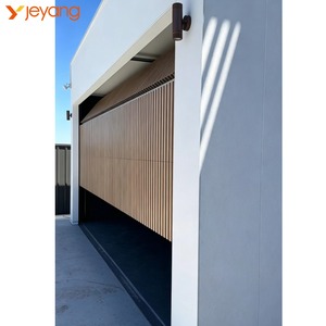 <span class=keywords><strong>Porte</strong></span> <span class=keywords><strong>de</strong></span> <span class=keywords><strong>garage</strong></span> <span class=keywords><strong>sectionnelle</strong></span> en aluminium à finition bois grainé personnalisée <span class=keywords><strong>pour</strong></span> villa et maison - Product Image 4