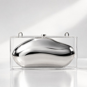 Pochette élégante en acrylique transparent avec chaîne argentée pour soirée, vente en gros, pochette en acrylique tendance - Product Image 5