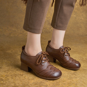 Chaussures en cuir à talon carré confortables et confortables pour femme, style britannique, bout rond, à lacets, à talon haut, à bout souple - Product Image 2