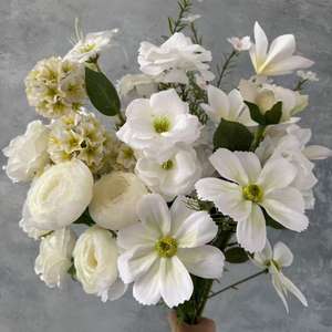 Arrangement de fleurs artificielles en soie pour mariage - Accessoires photo doux et décoration intérieure pour la Fête des Mères, Pâques, Noël - Product Image 4