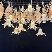 Lustre en cristal acrylique et guirlande de citrouille pour la décoration murale de fond de mariage et de festival avec lumière chaude