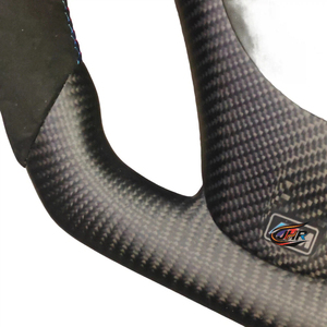 พวงมาลัยคาร์บอนไฟเบอร์แบบด้านสำหรับ <span class=keywords><strong>BMW</strong></span> <span class=keywords><strong>E90</strong></span> พร้อมปลอกหุ้มอัลคันทาร่า พวงมาลัยสปอร์ตแบบกำหนดเอง  ใช้แทนของแท้ได้ - Product Image 4