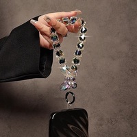 Porte-clés chaîne en acrylique scintillant, breloque de sac en cristal brillant, pendentif de téléphone à la mode pour femme