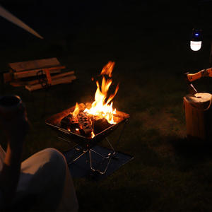 เตาไฟพับได้สแตนเลสสำหรับกลางแจ้ง 35x40x34 ซม. ดีไซน์กันลมสำหรับตั้งแคมป์ปิกนิกเตาไม้สีเงิน - Product Image 1