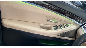 Maniglia della porta del conducente anteriore sinistra bracciolo in pelle telaio esterno gruppo maniglia della porta per <span class=keywords><strong>BMW</strong></span> 5 serie F10 F11 <span class=keywords><strong>520</strong></span> 523 525 51417273049 - Product Image 2