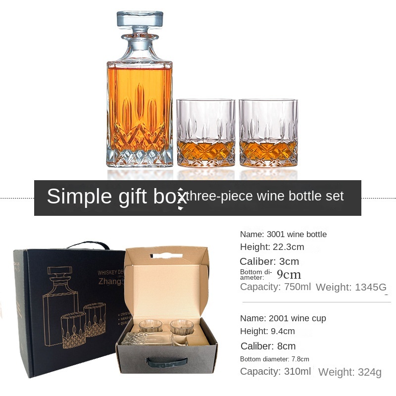 Une bouteille de vin de type 1, 2 tasses