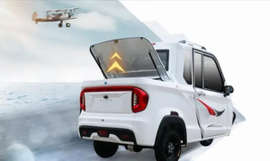 Triciclo Eléctrico de Carga con Cabina Cerrada EEC COC de 60V, Motocicleta de 3 Ruedas, Carrito de Movilidad para Transporte de Mercancías - Product Image 3