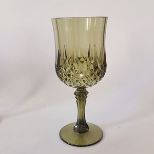 Copas de Plástico Verdes Vintage para Bodas, Eventos y Fiestas, Copas de Vino con Relieve Retro, Copas de Agua para Bar de Vinos - Product Image 2