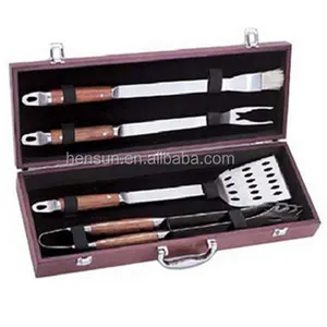 4 pcs stainless steel wooden handle barbecue tools bbq tool set in wooden box