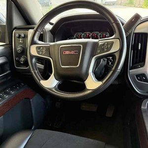Pick-up <span class=keywords><strong>GMC</strong></span> <span class=keywords><strong>Sierra</strong></span> 1500 Luxe 2018 d'occasion, 4x4, 5 places, automatique, robuste, vérifié, à essence - Product Image 4