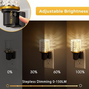 Veilleuse moderne décorative à intensité variable, lumière blanche chaude 3000K, à brancher, pour chambre et couloir - Product Image 3