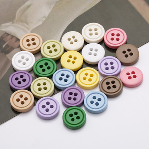 Boutons en résine crème plaquée de 11 mm, strass faits à la main, 4 trous, accessoires de couture pour vêtements, style simple et coloré, en stock - Product Image 4
