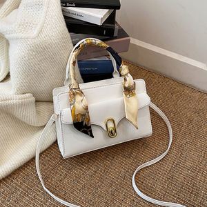 Sac à main rétro de forme carrée, élégant et simple, adapté à toutes les occasions et sac bandoulière tendance - Product Image 4