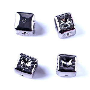 200 pcs Acrylic mạ UV nhiều màu vuông Hạt Handmade Đính cườm DIY Vòng đeo tay Keychain trang sức làm phụ kiện nhiều màu - Product Image 3