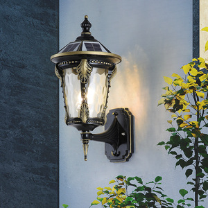 Lampe solaire LED murale extérieure super lumineuse en alliage d'aluminium avec diffuseur en verre trempé, lumière blanc chaud 3500K, étanche - Product Image 5