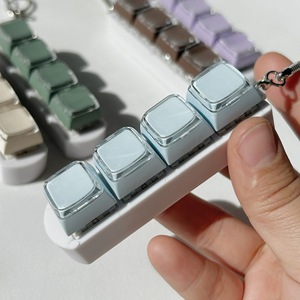 4-Phím Bàn Phím Cơ Khí Đồ Chơi Keychain Đảng Căng Thẳng Cứu Trợ Fidget Bàn Phím Đồ Chơi Ngón Tay Bàn Phím DIY Fidget Nút Keycap - Product Image 3