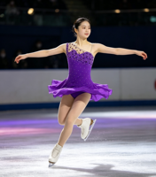 Robe de patinage artistique violette avec strass, bretelles asymétriques, dos en maille, costume de patinage sur glace pour filles et femmes
