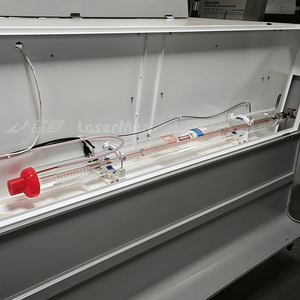 Machine laser combinée fibre et CO2 pour métal, bois, acrylique, cuir, caoutchouc - Prise en charge AI/BMP - Utilisation industrielle et publicitaire - Product Image 5