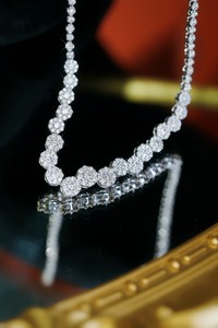 สร้อยคอเทนนิสสุดหรู Xinfly Elegant Platinum PT950 ทองคำแท้ ประดับเพชร 2.40 กะรัต สำหรับผู้หญิง - Product Image 6