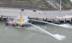 Rimorchiatore Professionale HGC con Scafo in Acciaio, Motore Diesel da 300 CV, Capacità di Rompere <span class=keywords><strong>il</strong></span> Ghiaccio e Motore Entrobordo - Product Image 5