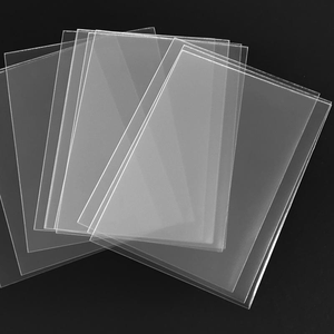 Pochettes transparentes en PP pour pièces de monnaie 66x91mm |   Protections de cartes écologiques avec option de logo personnalisé pour les cartes de sport et Pokémon - Product Image 1