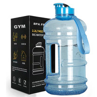 Bouteille d'eau sport 2,2 L (demi-gallon) en PC pour salle de sport et extérieur avec paille, poignée noire mate, isolation thermique, sans BPA, anti-fuite
