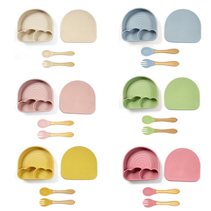 Ensemble <span class=keywords><strong>de</strong></span> vaisselle pour tout-petits en silicone <span class=keywords><strong>de</strong></span> qualité alimentaire, assiette antidérapante pour bébé avec ventouse, forme arc-en-ciel, assiette compartimentée - Product Image 6