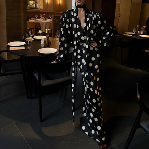 Elegante Abito Lungo da Donna Vintage a Pois per il Tempo Libero, Scollo a V, Maniche a Sbuffo, Vita Stretta, in Raso Antipiega, Vendita all'Ingrosso - Product Image 3