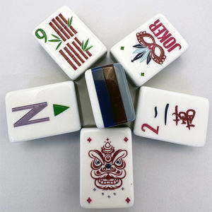 مجموعة ماجونغ أمريكية فاخرة مخصصة 160/166 قطعة، بلاط أكريليك فاخر منقوش، مجموعة لعبة ماجونغ للترفيه في الحفلات - Product Image 5