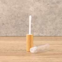 La dernière conception de tube de cils en bambou naturel et en bois de 8ml, emballage de tube d'eyeliner de marque privée sur mesure