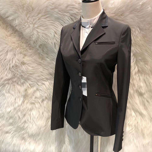 Chemise personnalisée pour femmes, accessoire d'équitation pour les passionnés d'équitation, personnalisable - Product Image 1