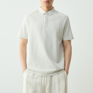 <span class=keywords><strong>เสื้อโปโล</strong></span>ผู้ชายทรงปกติ ผ้าคอตตอนปิเก้ 220GSM สีงาช้าง แต่งแถบเย็บแนวเฉียง รับทำโลโก้ OEM - Product Image 1