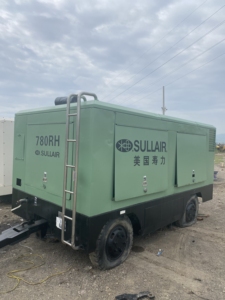 Compresseur d'air d'occasion DPQ780RH SULLAIR 20,7 bar 22,1 m3/min, moteur diesel, bon état, moins <span class=keywords><strong>cher</strong></span> - Product Image 3