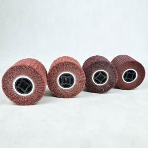 Roue à lamelles <span class=keywords><strong>de</strong></span> cylindre Non tissé entrelacé <span class=keywords><strong>de</strong></span> haute qualité 120x100x19mm pour le décapage <span class=keywords><strong>de</strong></span> peinture <span class=keywords><strong>de</strong></span> polissage d'acier inoxydable OEM/ODM - Product Image 4