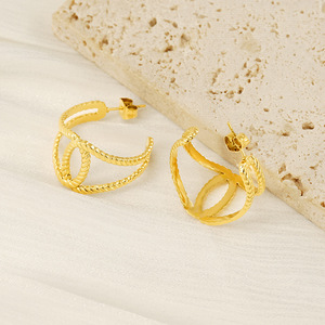 Zogxin Gold Hoop Earrings 18K Stainless Steel Geometric Design For Women - Product Image 3