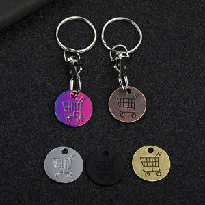 Porte-clés tendance en métal avec jeton de supermarché, jeton de chariot de courses, pièce de monnaie, et fermoir mousqueton pour chariots et rangement de salle de sport - Product Image 1
