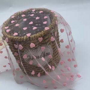 Tela de encaje de malla de tul de punto flocado con corazón de amor rosa de nailon 100% para vestido de fiesta de baile de niña tutú y decoración de boda - Product Image 3