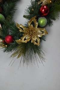 พวงมาลัยประดับตกแต่งคริสต์มาสแบบแขวน ทำจากพีวีซีสีเขียว ยอดนิยมและสามารถปรับแต่งได้ - Product Image 4