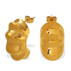 Vente en gros de boucles d'oreilles clous de haute qualité en acier inoxydable 316L plaqué or 14k 18k PVD pour femmes - Product Image 5