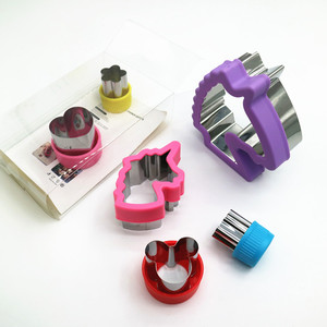 Ensemble de découpoirs à sandwich en acier inoxydable en forme de licorne pour enfants, découpoir à sandwich en forme de visage de licorne, découpoir à biscuits en forme de <span class=keywords><strong>cheval</strong></span> - Product Image 3