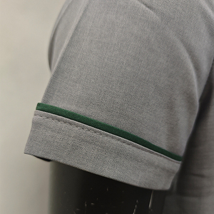 Uniforme Professionale per <span class=keywords><strong>Pulizie</strong></span> in Ospedali, Case <span class=keywords><strong>di</strong></span> Cura, Centri Commerciali, Aeroporti, Scuole, Servizi <span class=keywords><strong>di</strong></span> Pulizia con Logo Personalizzato - Product Image 4