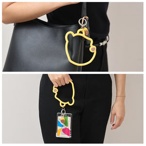 พวงกุญแจซิลิโคนรูปทรงการ์ตูนน่ารัก เป็นมิตรกับสิ่งแวดล้อม ทนทาน ใช้งานได้หลากหลาย - Product Image 2