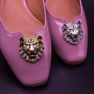 Clips Decorativos Vintage Extraíbles para Zapatos de Mujer, Adornos para Zapatos, Bolsos, Sombreros, Estilo Cabeza de León, Retro Dorado - Product Image 2