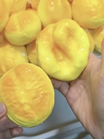 Roti Kecil Renyah Isi Balok Bangunan, Suara Renyah Saat Ditekan, Bola Buatan Tangan Baru yang Laris Manis, Terlaris di AS